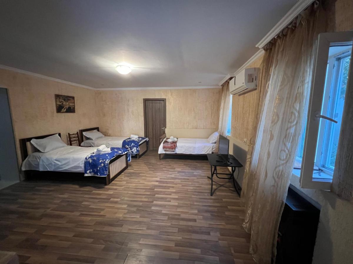 Cozy Apartment In The Centre Of Kʼutʼaisi Exterior foto