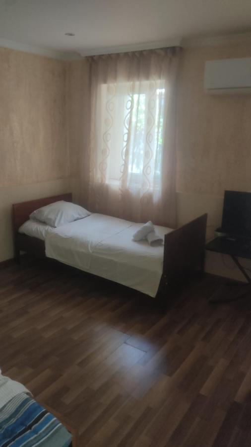 Cozy Apartment In The Centre Of Kʼutʼaisi Exterior foto
