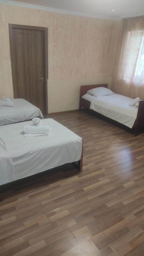 Cozy Apartment In The Centre Of Kʼutʼaisi Exterior foto